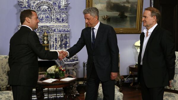 Премьер-министр РФ Д. Медведев встретился с кандидатом в президенты Украины Ю. Бойко и украинском политиком В. Медведчуком