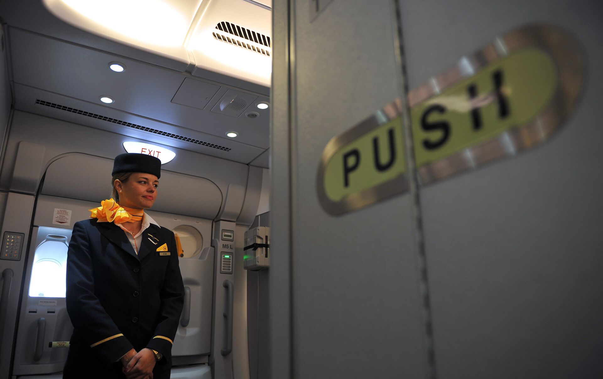 Прилет авиалайнера Lufthansa A380 в аэропорт Внуково - РИА Новости, 1920, 06.09.2021